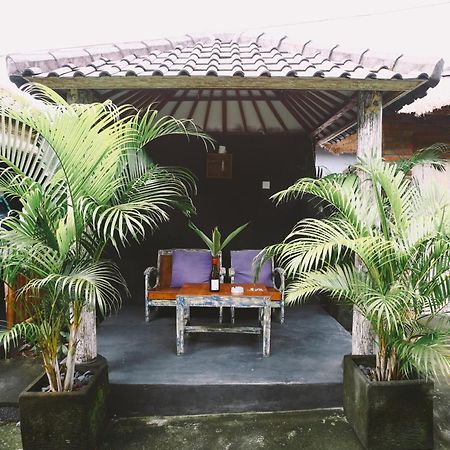 ホテルSwan House Canggu エクステリア 写真