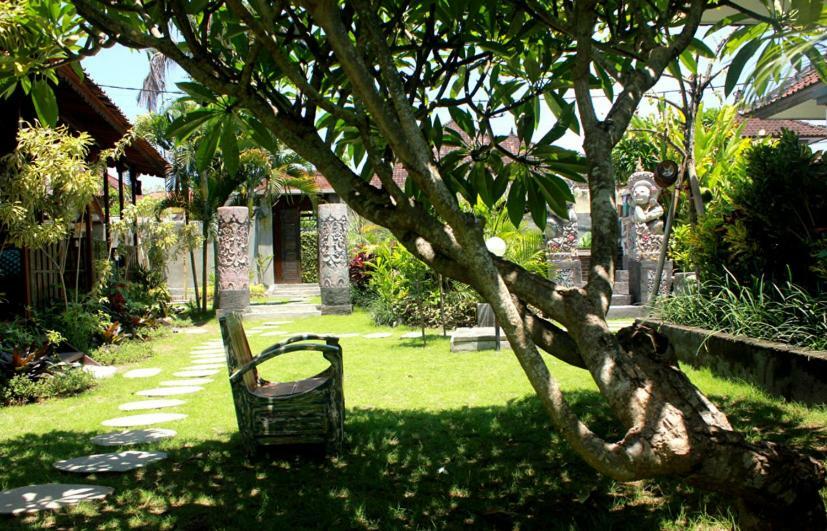 ホテルSwan House Canggu エクステリア 写真