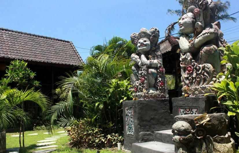 ホテルSwan House Canggu エクステリア 写真